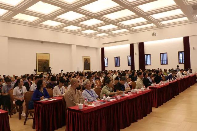 李光富道长出席第五届太湖国学讲坛暨南怀瑾先生逝世五周年纪念活动