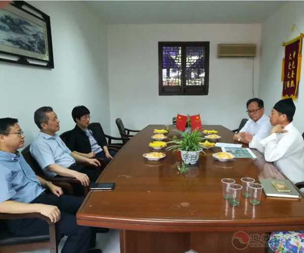 上海浦东新区常委、统战部长视察老陈王庙-道音文化