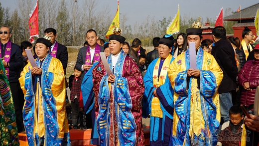 河北清河玉皇宫韩崇安道长一行到山东中华商圣园赐福宫交流道文化