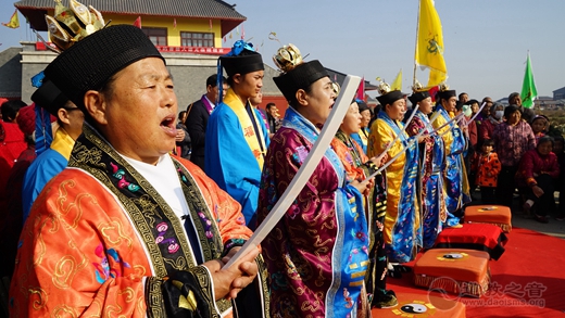 河北清河玉皇宫韩崇安道长一行到山东中华商圣园赐福宫交流道文化