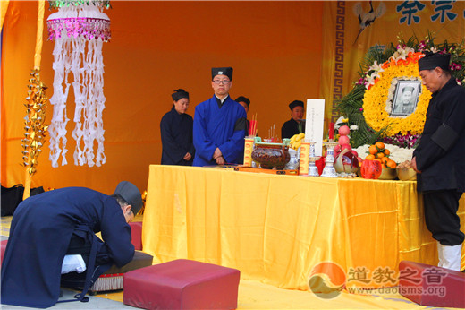 余宗来道长羽化仙蜕告别仪式在山阳举行-道音文化