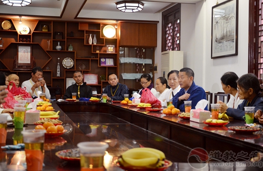 台湾高雄道德院翁太明住持一行参访上海白云观-道音文化