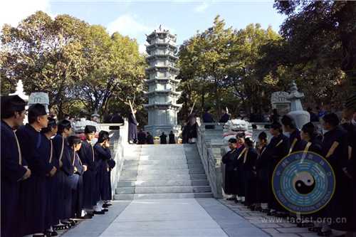 纪念刘渊然大真人圣诞666周年暨昆明龙泉观长春兴教塔林竣工落成典礼举行