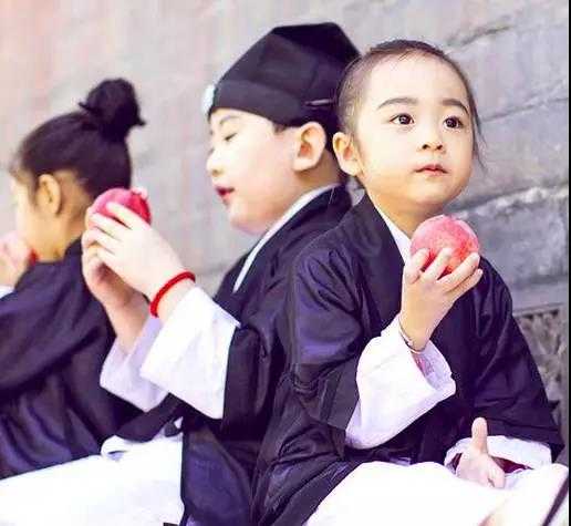 岂管岁月是否温存，我只做个倔强“道系青年”