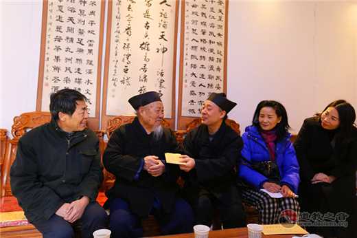 陕西道协胡诚林会长戊戌年前拜望任法融道长等老前辈