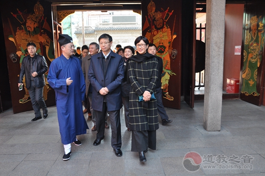 许昆林副市长到上海城隍庙调研春节期间安保工作