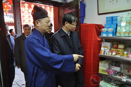 许昆林副市长到上海城隍庙调研春节期间安保工作