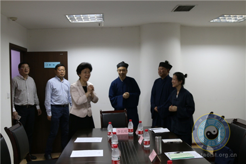 重庆市委常委、统战部长李静率队到市道协走访调研 