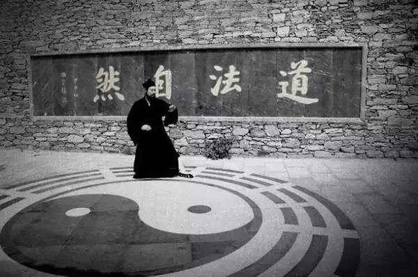 生死看淡，了悟人生一场大梦