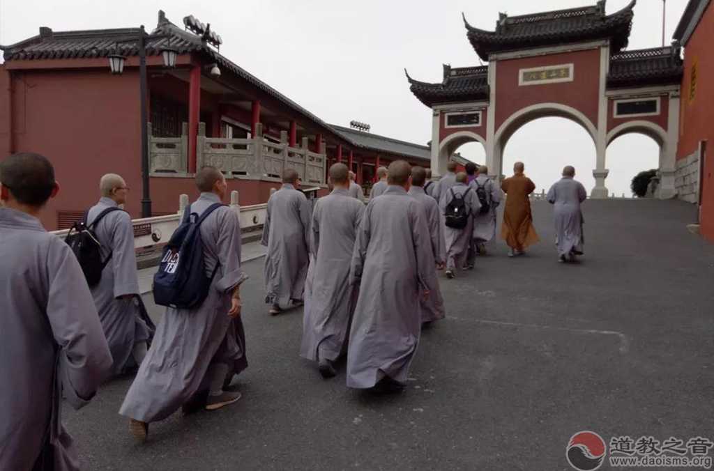 江苏尼众佛学院来茅山道院参访交流