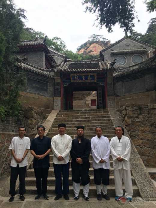 山东省淄博市道教协会到大连、鞍山等地参访学习