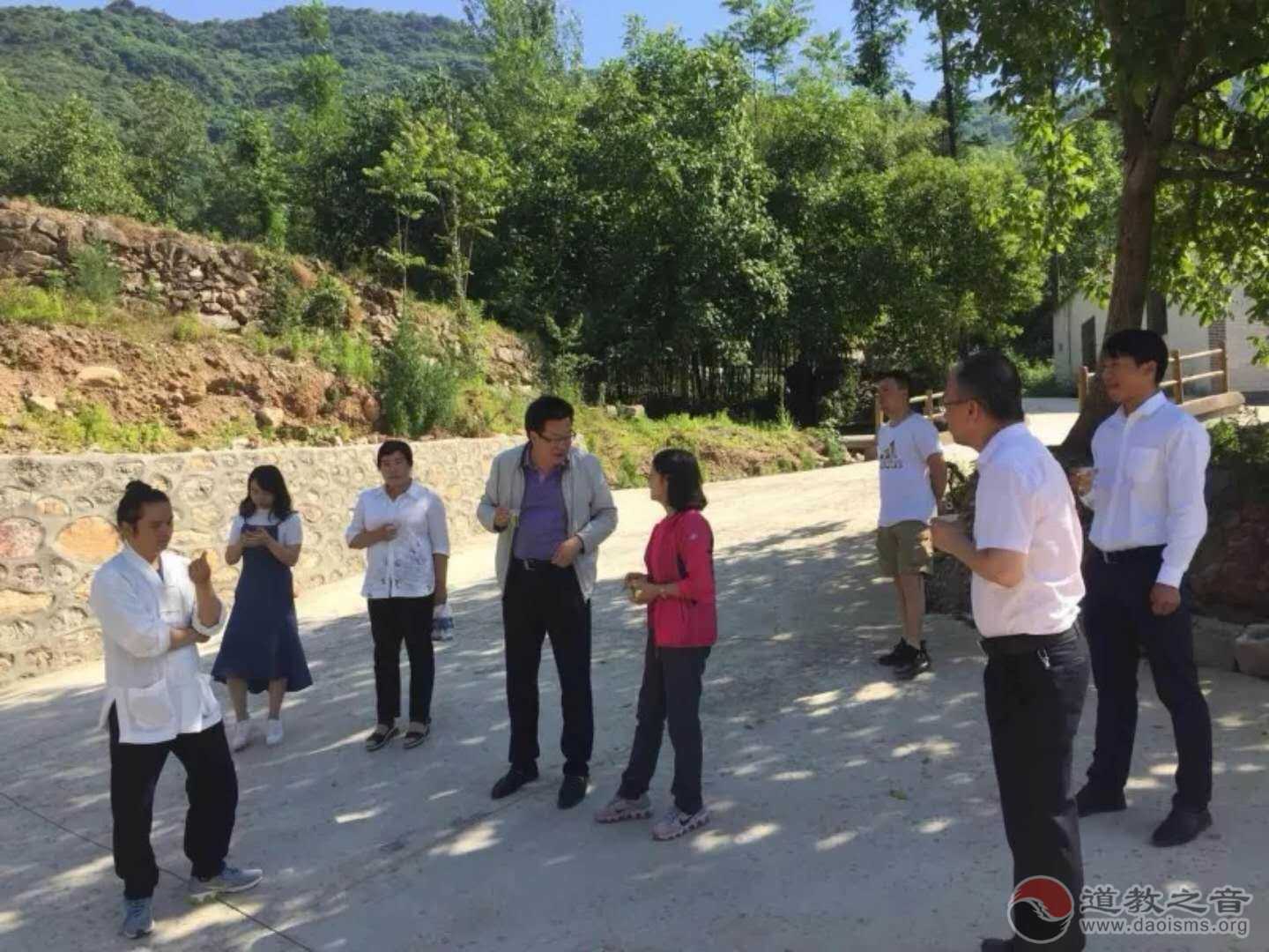 陕西省商洛市山阳县委常委叶敏一行至山阳县天竺山道观视察