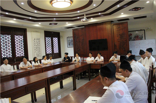 江苏省苏州城隍庙举行2018年上半年度工作总结暨下半年度工作部署会议-道音文化