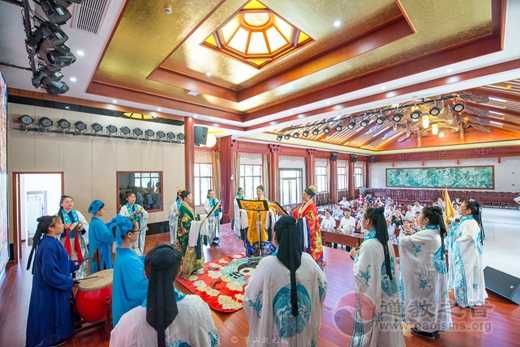 德国巴登符腾堡州欧洲司司长一行考察茅山乾元观