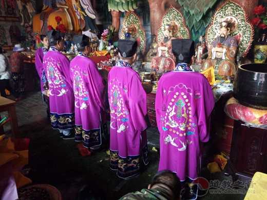 昆明经开区祭虫山三皇宫举办“虫王胜会”