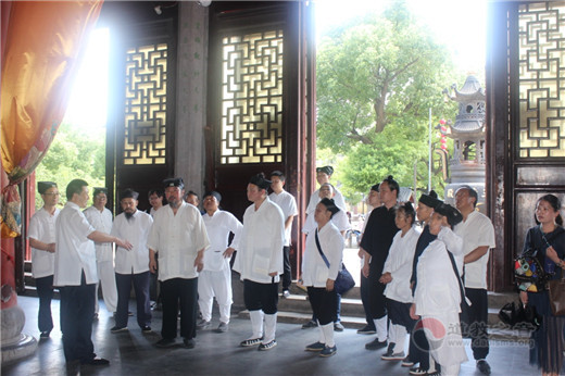 湖北省黄冈市道教协会副会长游玄德道长一行到苏州玄妙观参访交流-道音文化