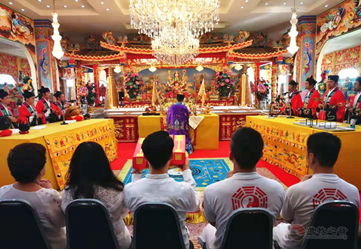 浙江省台州大有宫经师团受邀赴泰国参加九皇会-道音文化