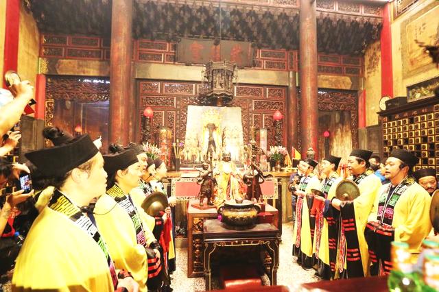 台湾举行隆重会香迎驾武当山玄天上帝