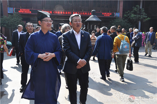 辽宁省政协考察团到上海城隍庙参访调研