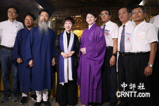 洪秀柱参与“2018戊戌年武当山玄天上帝神尊台湾巡境”活动为台湾祈福