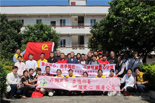 广东省广州市纯阳观大力开展宗教活动场所“四进”活动