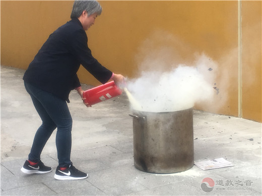 江苏省苏州城隍庙参加苏州市民族宗教系统第十八届消防运动会