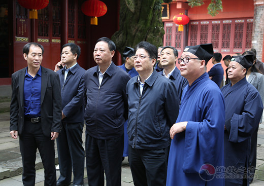 江西省副省长胡强到龙虎山嗣汉天师府进行调研