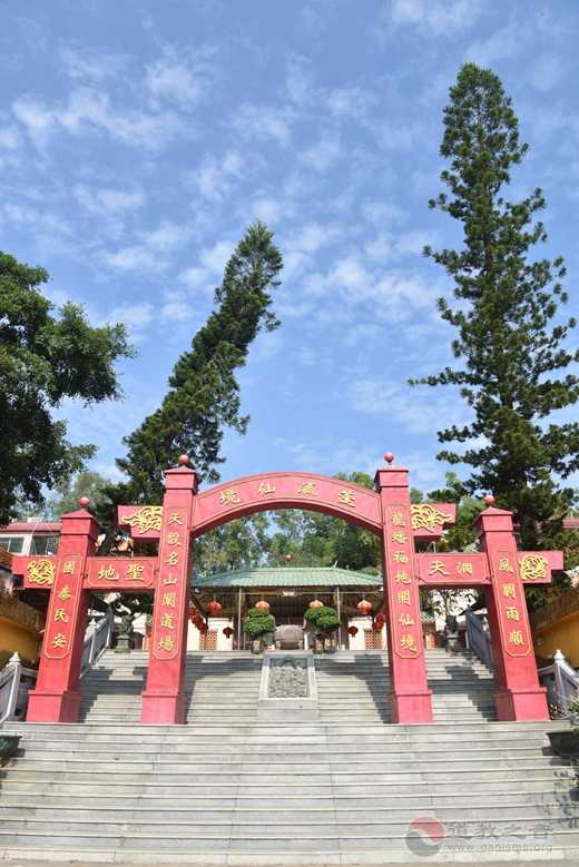 台湾涂金枝医师在陆丰紫竹观义诊