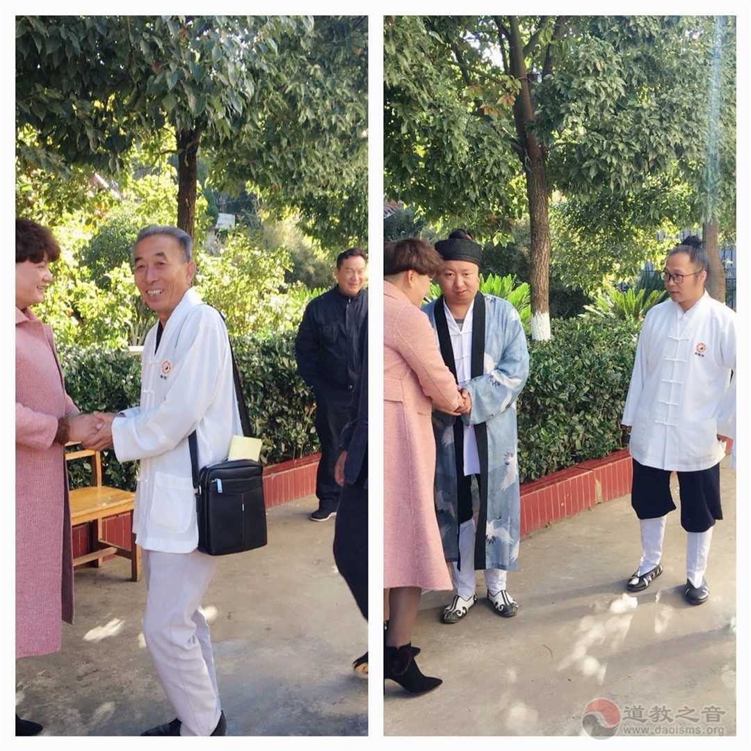 昆明市道协副会长蒋理全道长献爱心