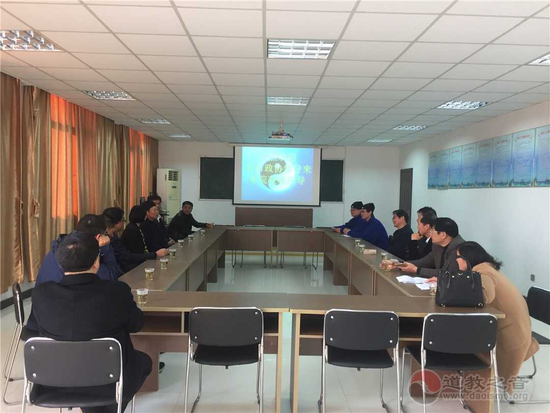 江苏省政协社会法制委员会副主任李丽珍一行赴镇江润州道院视察