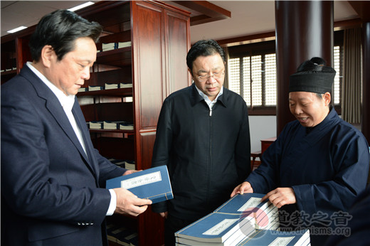 江苏省委常委、统战部部长杨岳考察茅山乾元观