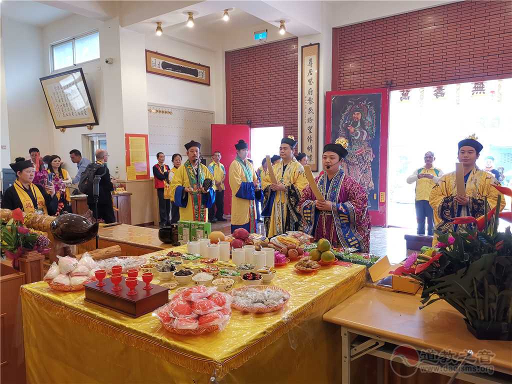 十山五岳六十宫观神尊巡台圣驾再临高雄市
