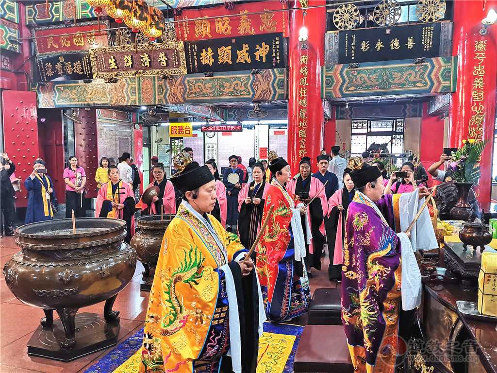 十山五岳六十宫观神尊巡台圣驾再临高雄市