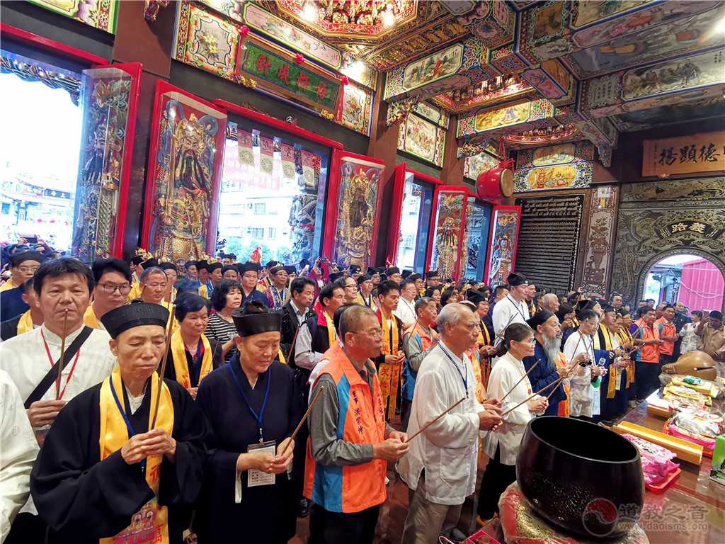 十山五岳六十宫观神尊巡台圣驾再临高雄市