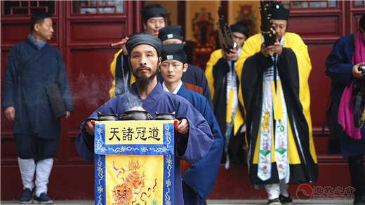 天台山桐柏宫方丈升座庆典暨浙江道教学院揭牌仪式隆重举行