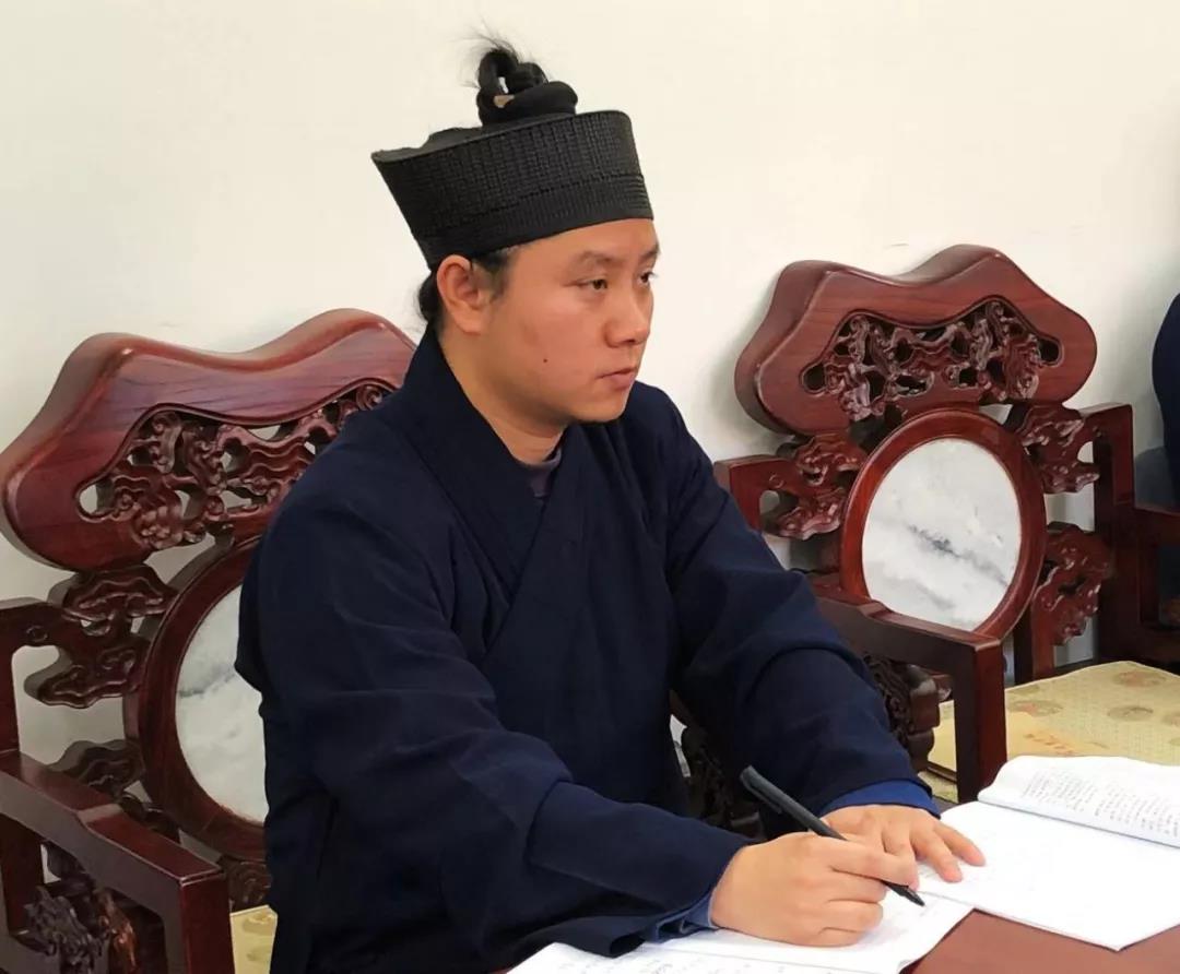 中国道教学院举行2016级硕士研究生毕业论文答辩
