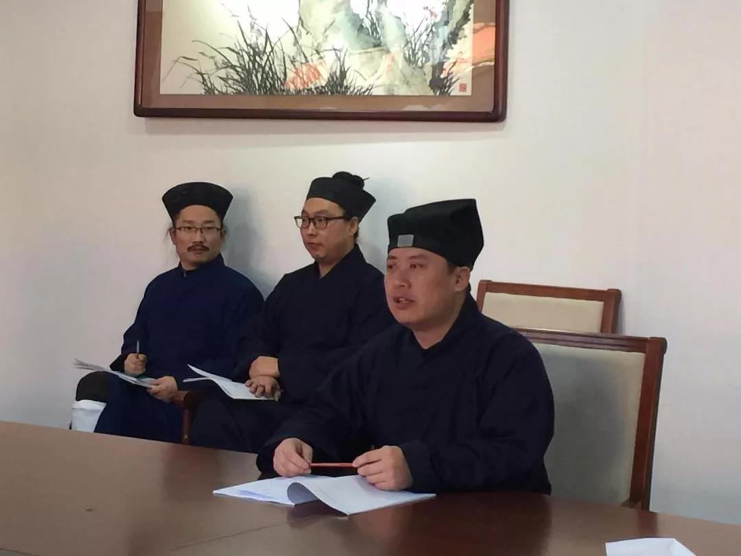 中国道教学院举行2016级硕士研究生毕业论文答辩