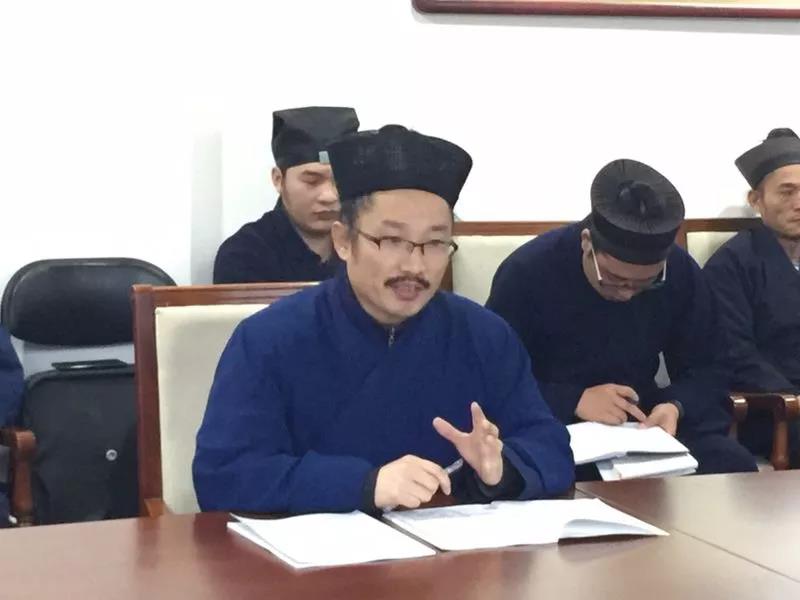 中国道教学院举行2016级硕士研究生毕业论文答辩