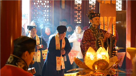 徐州市道协到北京火神庙请“圣火”