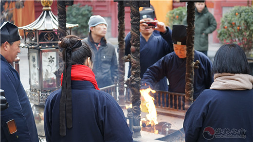 徐州市道协到北京火神庙请“圣火”