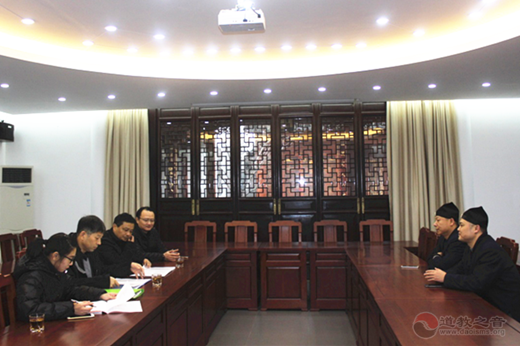 苏州市宗教局副局长周万青一行到玄妙观进行安全工作检查