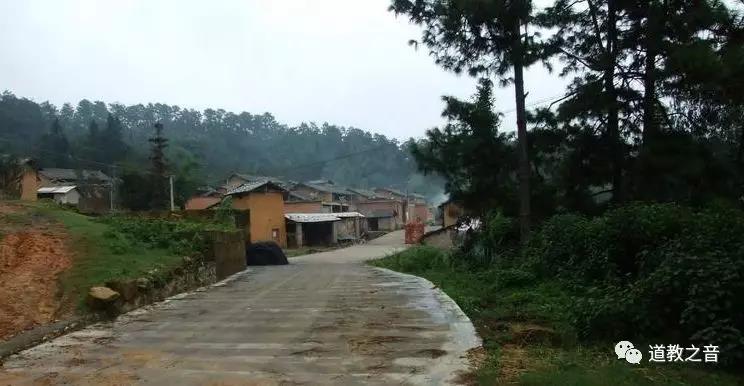 《天乩之白蛇传说》中有处仙境圣地九奚山
