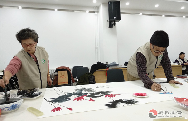 北京市道协书画艺术委员会新春送福到基层