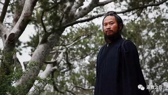 “万里西游归帝乡”——缅怀彭涟道友