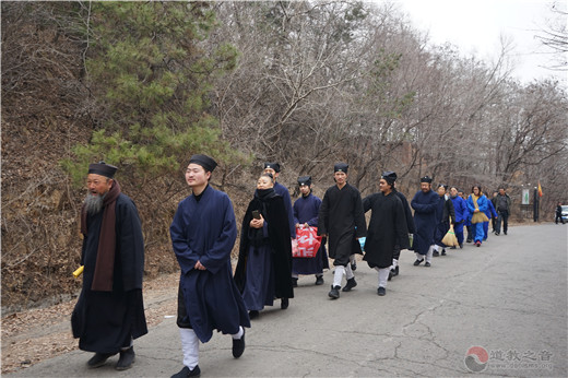 北武当玄帝观前往吉林市烈士陵园和蛟河道士鹤台祭祀