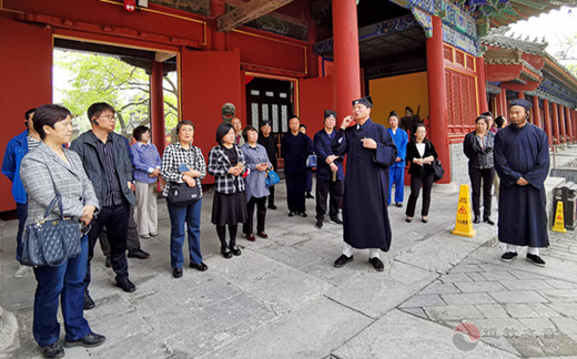北京市中青年教职人员骨干学习班成员到东岳庙参观学习