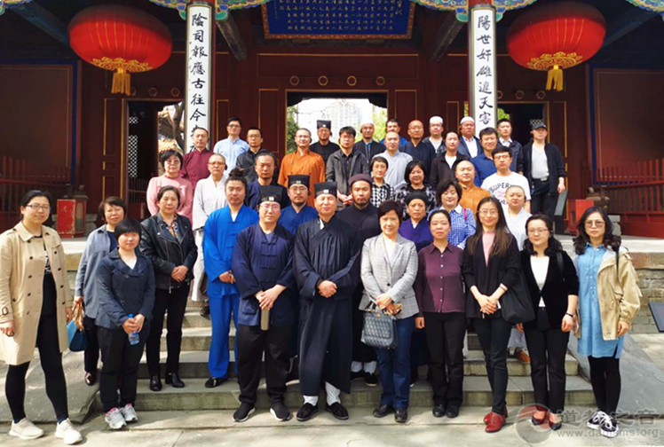 北京市中青年教职人员骨干学习班成员到东岳庙参观学习