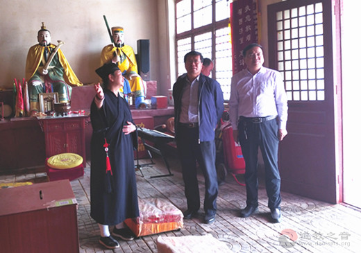 临清市委统战部代湾镇民宗部门领导调研皇殿岗玉皇庙
