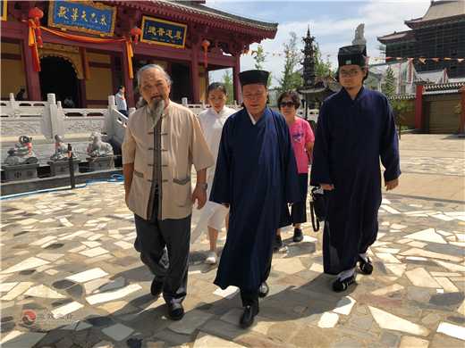 台湾中华太乙净土道教会理事长郭国贤一行参访西安太乙宫