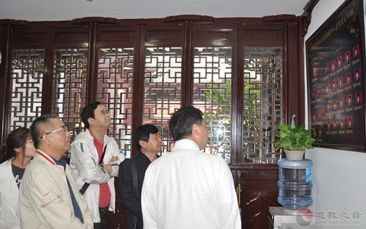 上海市文明和谐寺观教堂创建市级核查小组检查调研上海城隍庙